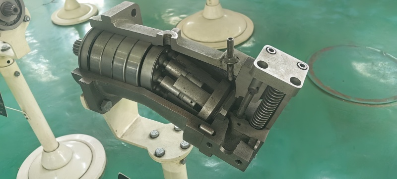 Axial Piston Variable Motor A6VG - Image 3